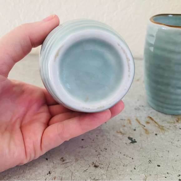 Vintage Chinese Celadon Tea Cups - Picture 10 of 11